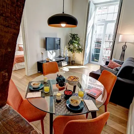 Downtown Lovers: Madalena's Apartment's Lägenhet