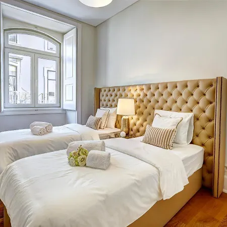 Downtown Lovers: Madalena's Apartment's Apartment Lissabon