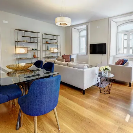 Downtown Lovers: Madalena's Apartment's Lisboa